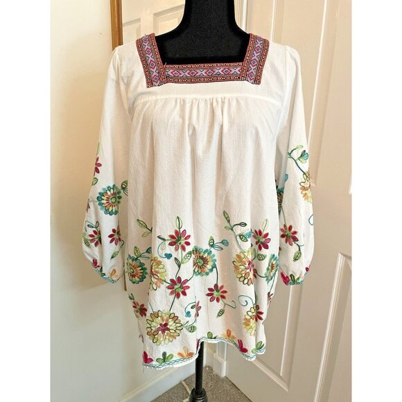 Caleoos XL woman's Blouse White Floral Embroidered Peasant Boho Oversized top - Picture 1 of 11